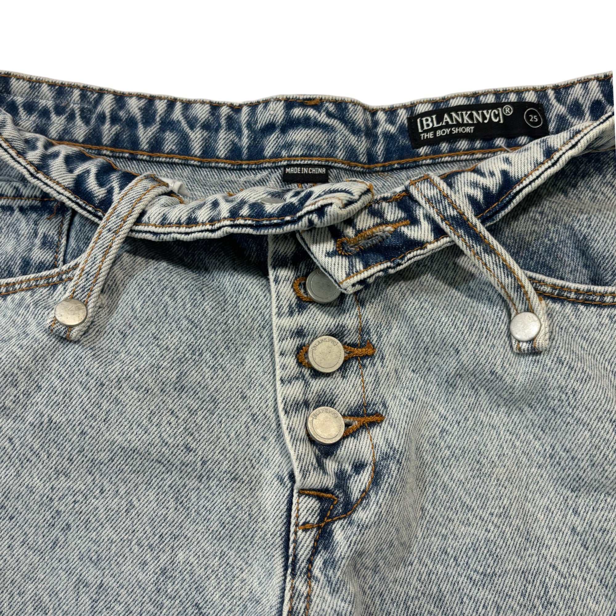 BLANKNYC The Boy Short |Size: 25|