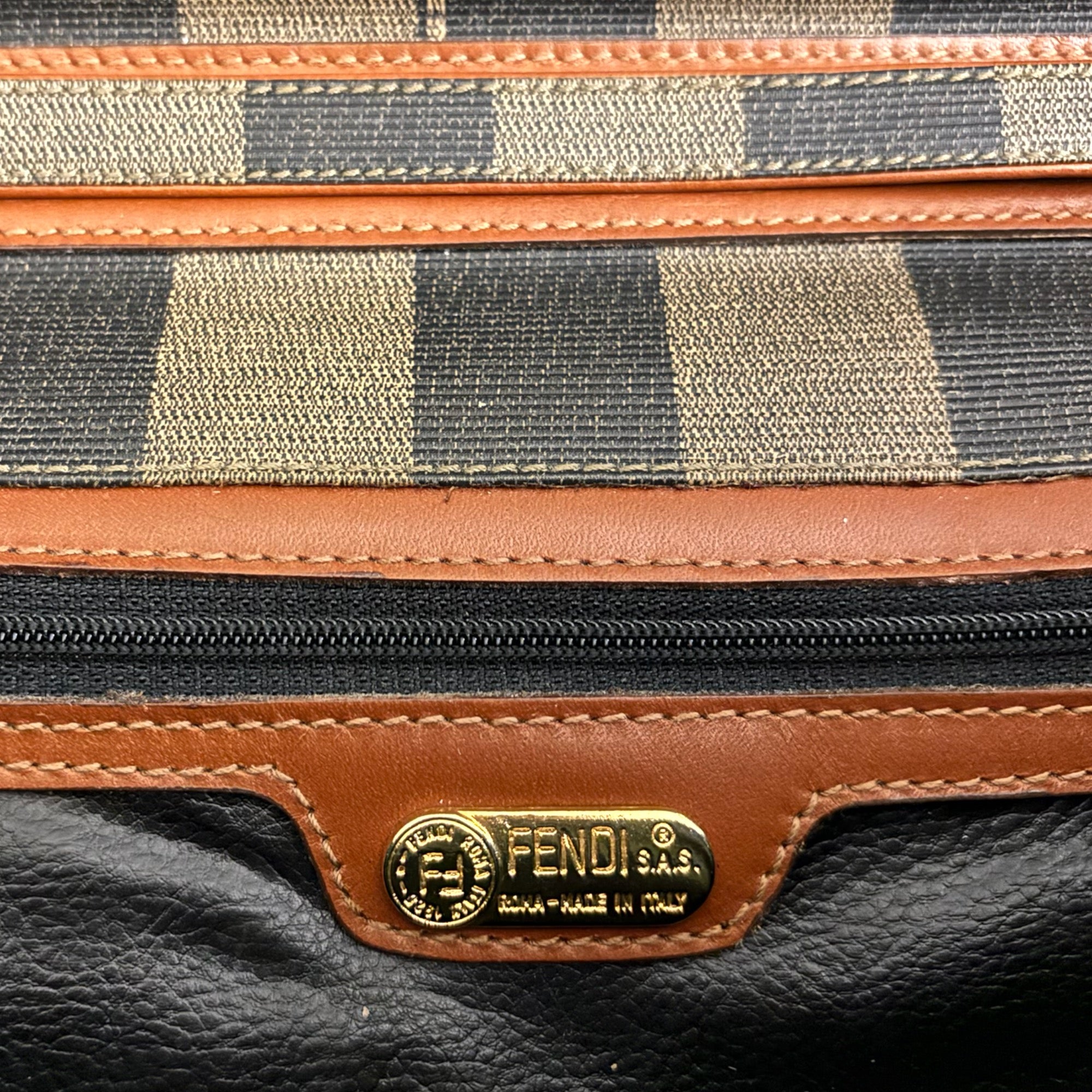 FENDI Vintage Penguin Striped Clutch/Shoulder Bag/Crossbody Bag