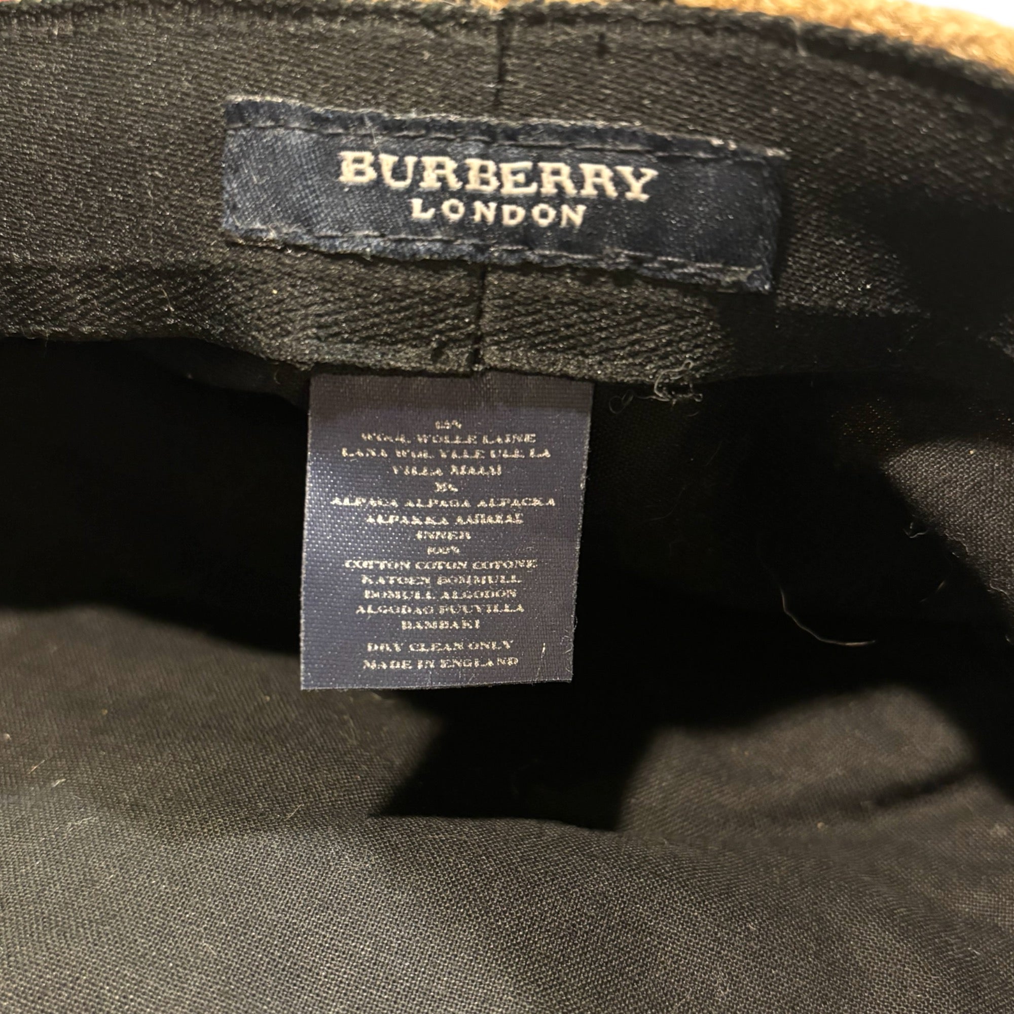 BURBERRY London Wool Cap