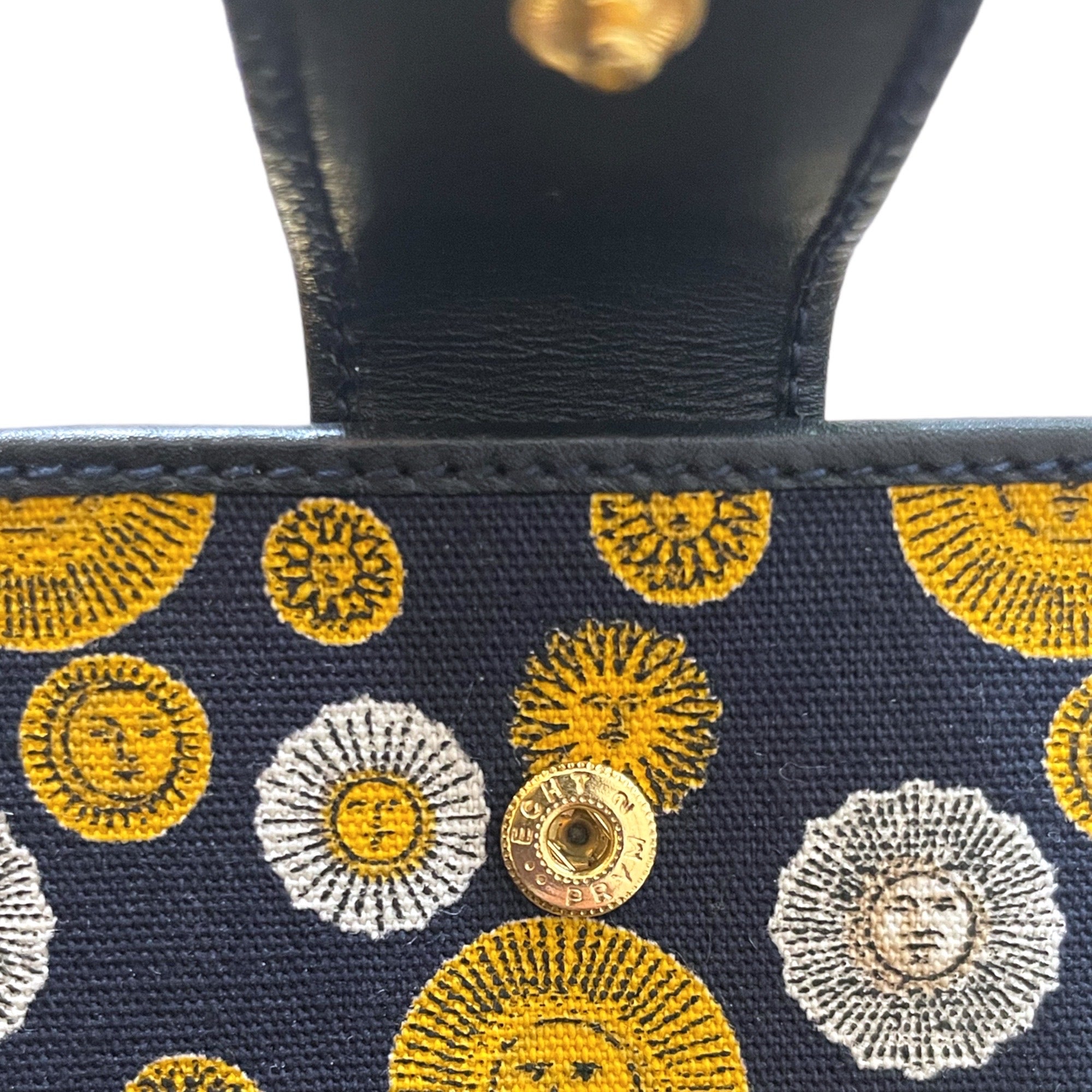 GUCCI Vintage 1980’s Sunshine Print Wallet with KissLock/French Purse